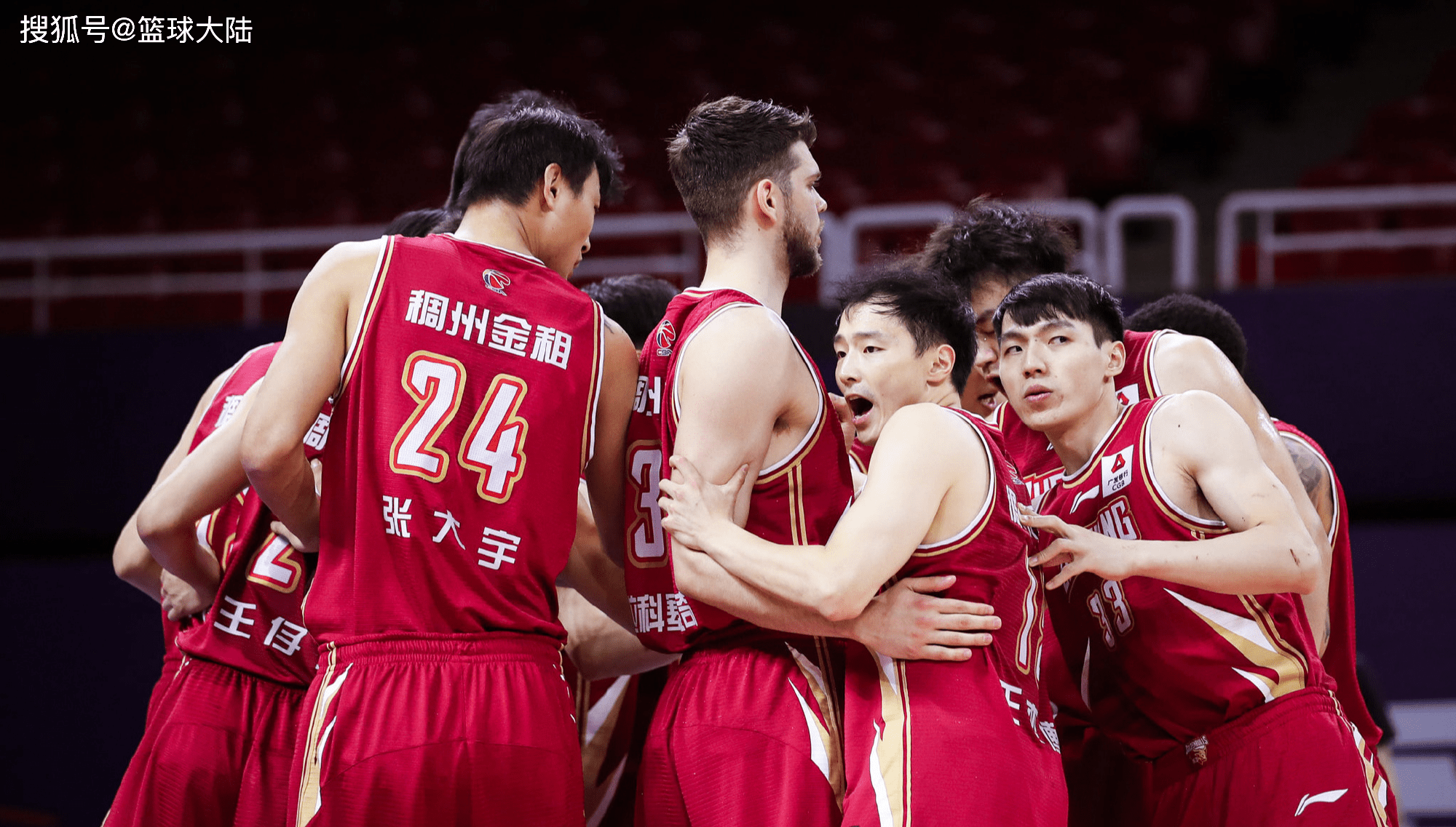 不候!弗赖堡球队决意夺回三分，向冠军发起冲击